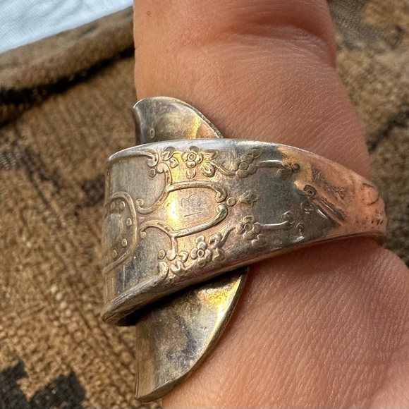 Handcrafted silver birth announcements spoon ring - Picture 5 of 14